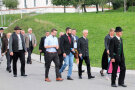 Teilnehmer des Festumzuges auf der Straße