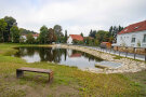 Neue Bank am Weiher