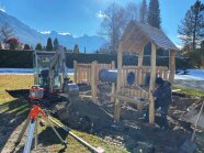 Technisches Gerät an einem Spielplatz
