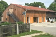 Außenansicht eines Dorfzentrums in Vagen