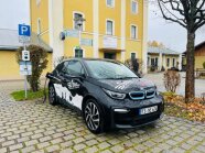 Geparktes Fahrzeug 